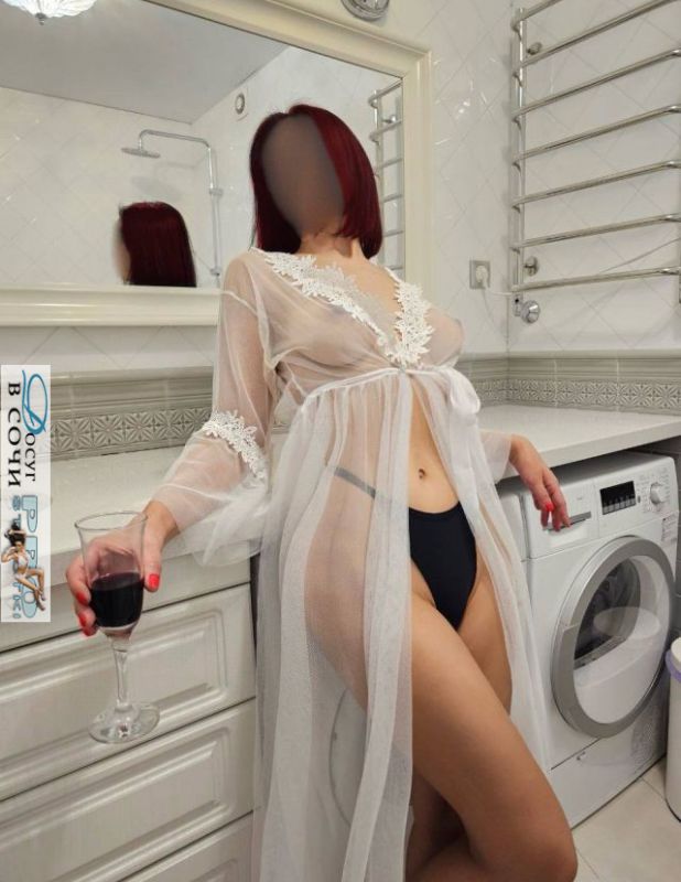   , , +7 (995) 570-3762